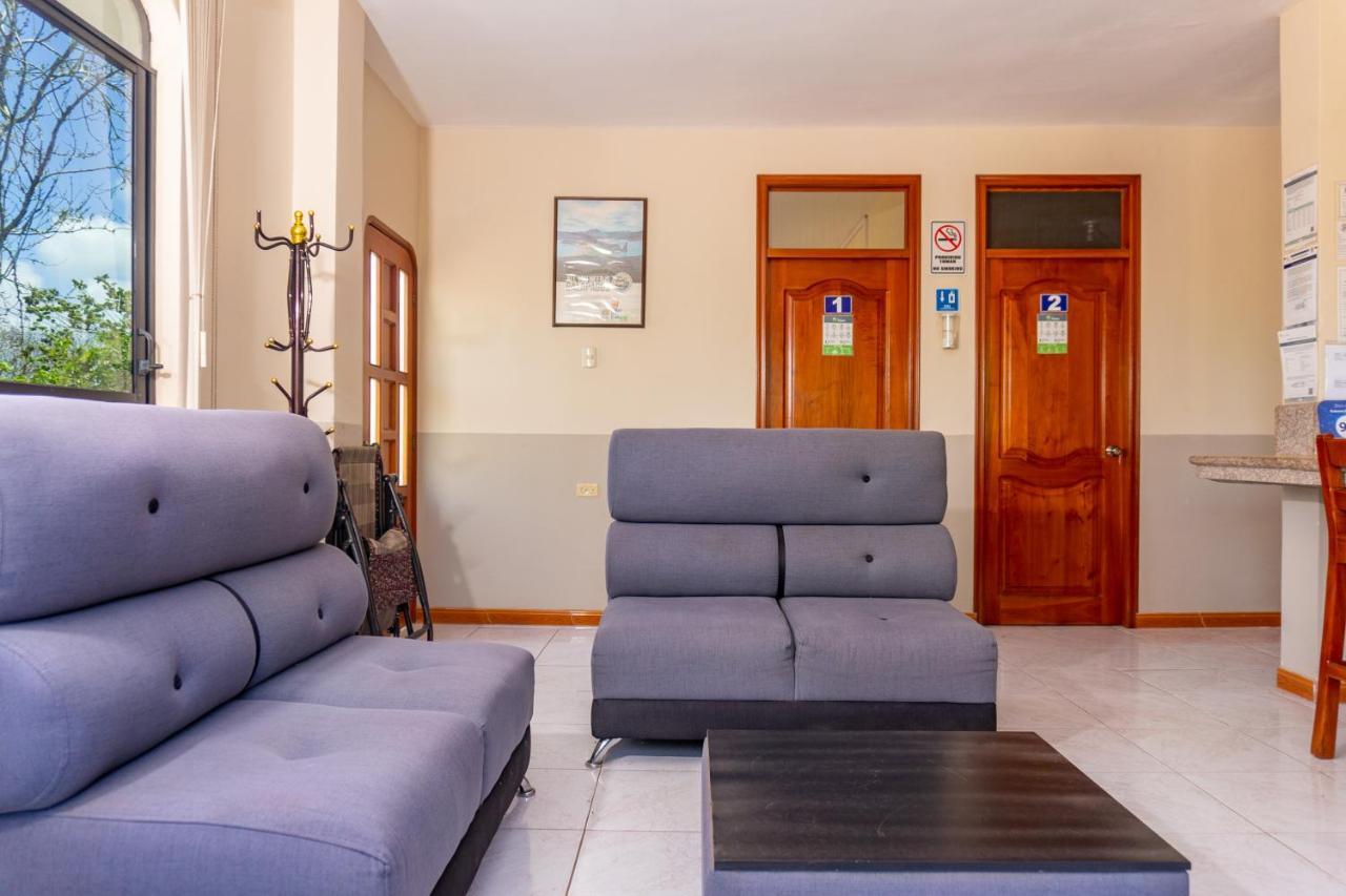 Cucuve Eco Hostal Puerto Baquerizo Moreno Esterno foto
